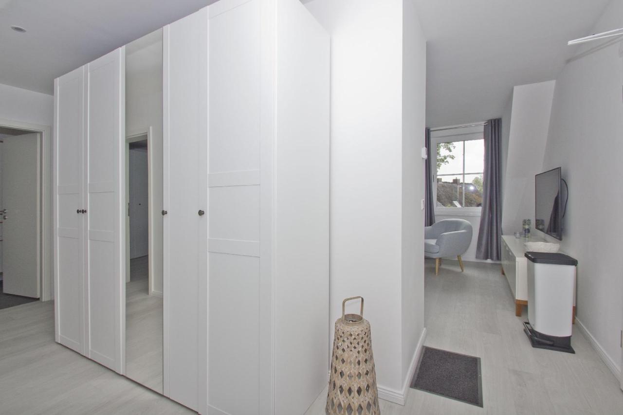 Gratis Nutzung Vom Ahoi Erlebnisbad Und Sauna In Sellin - Haus Inselwind Fewo Meerwellen Groß Zicker المظهر الخارجي الصورة